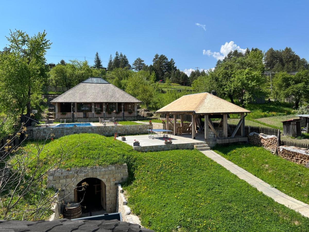 Casa Thymus Βίλα Soveja Εξωτερικό φωτογραφία